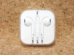 【新品 未使用】Apple 純正 EarPods マイク付き イヤホン iPhone 付属品 有線 シュリンク付き(RM-Lt)