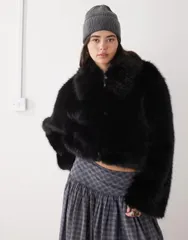 モンキ レディース アウター ジャケット・ブルゾン ジャケット Monki short faux fur jacket Black ブラックのサムネイル