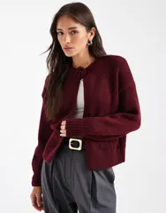 ピーシーズ レディース アウター カーディガン ニット Pieces rosette detail knit cardigan Tawny port バーガンディ