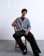 トップマン メンズ アウター カーディガン Vネック Topman oversized v neck cardigan in charcoal CHARCOAL チャコールのサムネイル