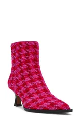 ベッツィジョンソン レディース シューズ ブーツ・レインブーツ Betsey Johnson Louisa Pointed Toe Bootie Fuchsia Multi フューシャのサムネイル