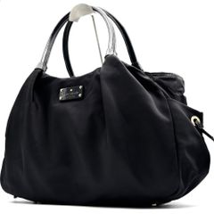 Vivienne Westwood ヴィヴィアンウエストウッド アコード ショルダーバッグ フラップ ビッグオーブ 型押し オールレザー ピンクベージュ ゴールド金具 斜め掛け 肩掛け 鞄 レディース デート 通勤 通学 カジュアル 上品 Vivienne Westwood - Vivienne Westwood ヴィヴィアンウエストウッド