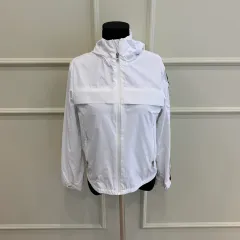 267000099 モンクレール 白 フード ウィンドブレーカー アウター キッズ 12A