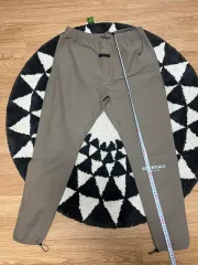 FEAR OF GOD(フィアオブゴッド) ナイロン パンツ m