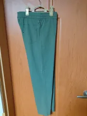 オリーブグリーン色 レディース 快適 ズボン