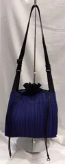 M08  PLEATS PLEASE  プリーツプリーズ　イッセイミヤケ　バック　ネイビー　美品のサムネイル