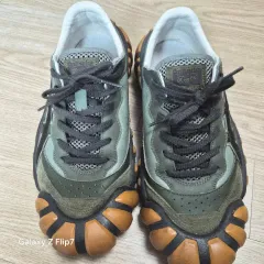 オニツカタイガー デンティグレスニーカー