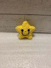 ハンドメイド　あみぐるみ　ぬいぐるみ　ほし