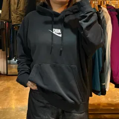 ナイキ ブラック フーディー