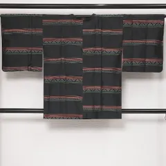 道行コート 大島紬 袷 身丈85cm 裄丈65cm 正絹 Bランク インフォーマル Mサイズ ポケットあり 幾何学柄 モダン 遊び心 黒系 HP 1237-13806