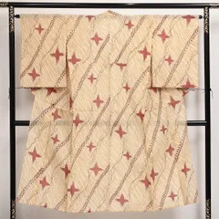 夏物 麻の小千谷縮 夏物 身丈146cm 裄丈64cm 麻 洗える着物 Sランク カジュアル バチ衿 XSサイズ 十字絣 素朴 遊び心 ベージュ系 RP 1223-14022のサムネイル