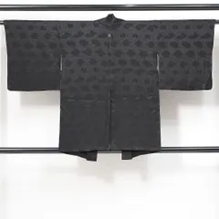 アンティーク 黒羽織 袷 身丈79cm 裄丈61cm 正絹 Aランク 一つ紋（三つ柏） Sサイズ 紐あり 雲 古典的 落ち着き 黒系 RP 1233-14709