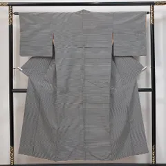 小紋 袷 身丈144cm 裄丈63cm 正絹 Bランク インフォーマル 広衿 XSサイズ 縞 素朴 落ち着き 白系 HP 1221-14791