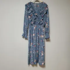 色合いがかわいいフラワー ONE PIECE