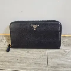 正規品/A+級 プラダ サフィアーノ ブラック 長財布 ゴールド金具