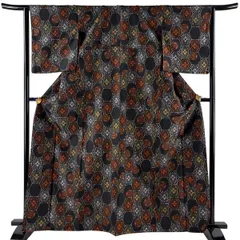 紬 身丈163.5cm 裄丈65cm M 袷 花 七宝文 黒 正絹 優品 【中古】