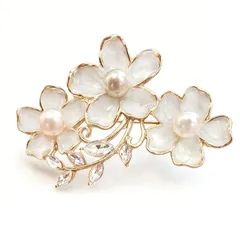 【新品】 JADZBJR ブローチ 桜 モチーフ 桜の花 パール 貝殼 クリスタル 華やか 上品 コサージュ 卒業式 入学式 結婚式 母の日 誕生日 プレゼント用 ギフト包装付 (ゴールド) 1