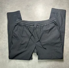 GU ジーユー ワンダーシェイプ テーパード ジョガーパンツ XL グレー WONDER SHAPE ストレッチ 伸縮性抜群 ウエストゴム ドローコード メンズ カジュアル ビジネス 321-323405 美シルエット 楽々パンツ 驚異の伸長率