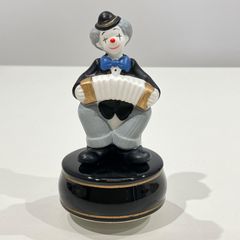 チャップリン 陶器フィギュア 杖付き - メルカリ