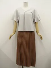 ROPE PICNIC等 半袖カットソー+ロング丈プリーツスカート コーディネート2点セット M相当 水色 ベージュ 総柄 茶 きれいめ・フェミニン系 30代