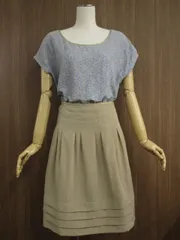 ROPE PICNIC等 半袖カットソー+膝丈タックティアードスカート コーディネート2点セット M相当 ライトブルー地 花刺繍 ベージュ フェミニン系 20代