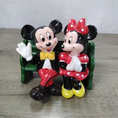 東京ディズニーランド ミッキー ミニー 置物 陶器 - メルカリ