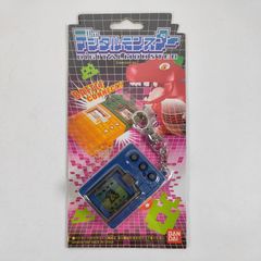 バンダイ 初代「デジタルモンスター Ver.1」グリーン ブルー2つセット