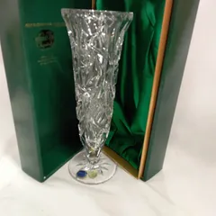 未使用 ボヘミアクリスタル 花瓶 一輪挿し 小型フラワーベース 高さ約21㎝ チェコ製 クリスタルガラス W673