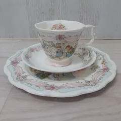 美品！　イギリス　ロイヤルドルトン　トリオセット　廃盤　ブランブリーヘッジ　ウェディング　THE WEDDING　カップ　ソーサー　プレート　ビンテージ　＊