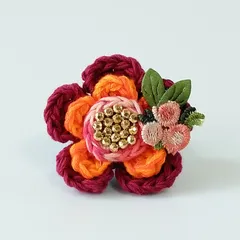 お花ブローチ７６.ワインレッドと2種のオレンジ