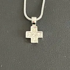 【SWAROVSKI】スワロフスキー ネックレス ペンダント クロスモチーフネックレス シルバー レディース クリスタル装飾 十字架モチーフ ラインストーン スネークチェーン シンプルアクセサリー エレガント 箱付き ギャランティ付き