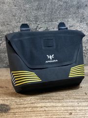 サドルバッグ Apidura Compact (11L) - メルカリ