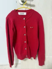 COMME des GARCONS PLAY レッド カーディガン