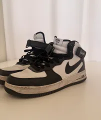 ナイキ x ステューシー エア フォース 1 '07 ミッド SP