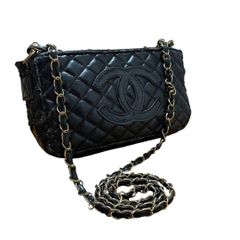 CHANEL パンチング エナメル トートバッグ ブラック - メルカリ