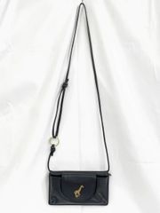 イアパピヨネ ブルックリンチャーム ショルダーバッグ ミニ キリン