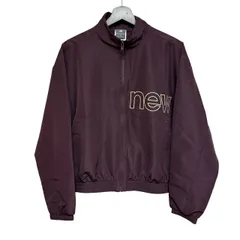  ニューバランス New Balance レディース ウインドブレーカー オーバーサイズ 撥水 リサイクルポリエステル M（USA：S）プラム WJ43518【ZY3】