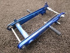 G1026 ホンダ純正 スーパーカブ プレスカブ デカドラム スイングアーム中古 G1026 ホンダ純正 スーパーカブ プレスカブ デカドラム スイングアーム