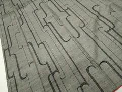 平和屋着物■上質な紬　駒刺繍　幾何学文　金彩　正絹　逸品　DABE8983qa