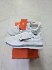 265 ナイキ ペガサス プレミアム メタリック シルバー 白