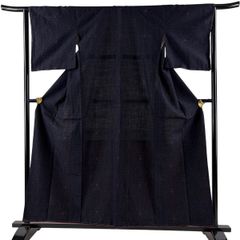 値下げ交渉OK！黒地 真綿紬 紬着尺 正絹 L442 - メルカリ