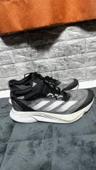 アディダス アディゼロ ボストン 12 ブラック 白 275