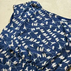【北欧系生地】【美品】 12Twelve Agenda （トゥエルブアジェンダ） 総柄半袖ワンピース フレンチスリーブ 鳥 バード柄 ウエストギャザー バックボタン スカラップのサムネイル