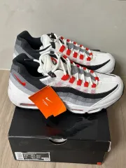 (新品) NIKE ナイキ エアマックス 95 QS スモーク グレー (紅白黒) 出品