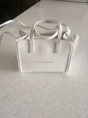 ジルスチュアートクロスバッグ