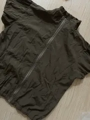 半袖ウィンドブレーカー