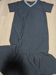 Vネック 半袖 フレア ブラック Long ONE PIECE