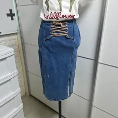 (新品)ストレッチデニム エンブロイダリー スカート Sサイズ