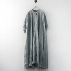 美品 ミズイロインド mizuiro ind バンドカラーフロントフライフレアシャツワンピース＼ブルーグレー 比翼 ドレス フレア【2400014931983】