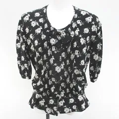 インゲボルグ INGEBORG 花柄 フラワー 五分袖 ノーカラーシャツ ブラウス 黒系 ブラック リボン 肩パット